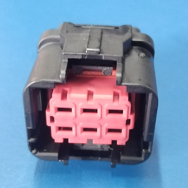 DJ70622-3.5-21 6 孔防水汽车连接器 3.5mm 端子接插件